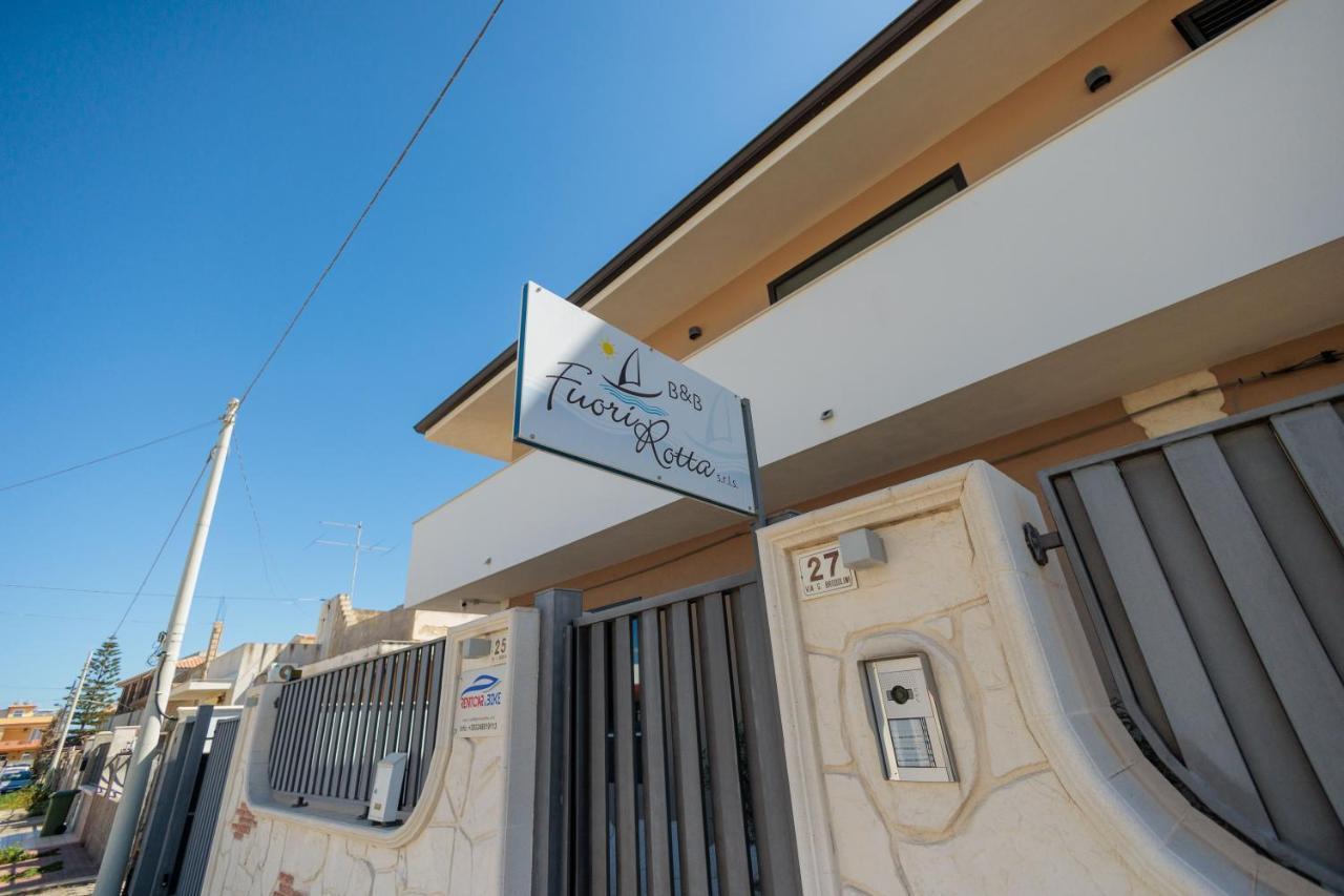 Fuori Rotta Hotel Avola Exterior photo